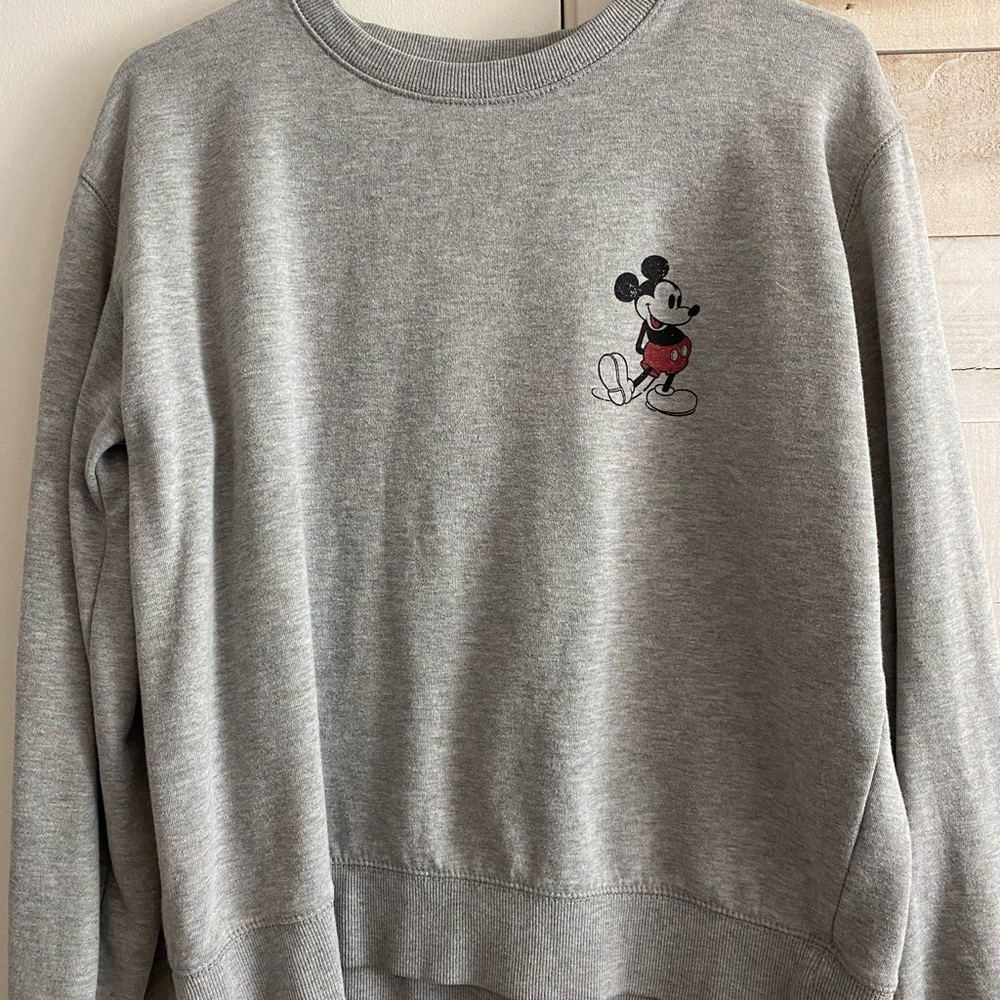 Disney sweater crewneck